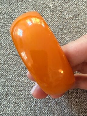 Chunky Vintage Butterscotch Bakelite Bangle